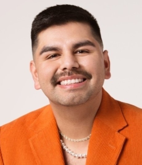 CésarHeadshotZOOMEDIN